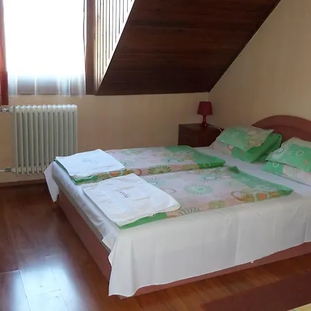 Szolofurt Fogado Couette-café Kecskemét